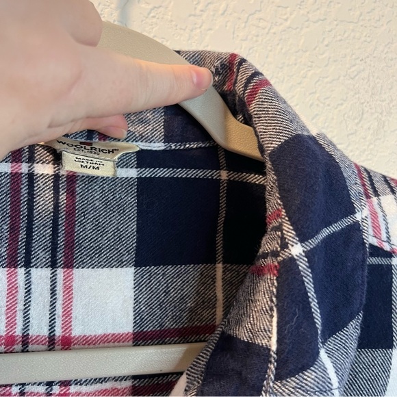 Women’s Woolrich blue plaid button down flannel shirt size medium M - Picture 3 of 5
